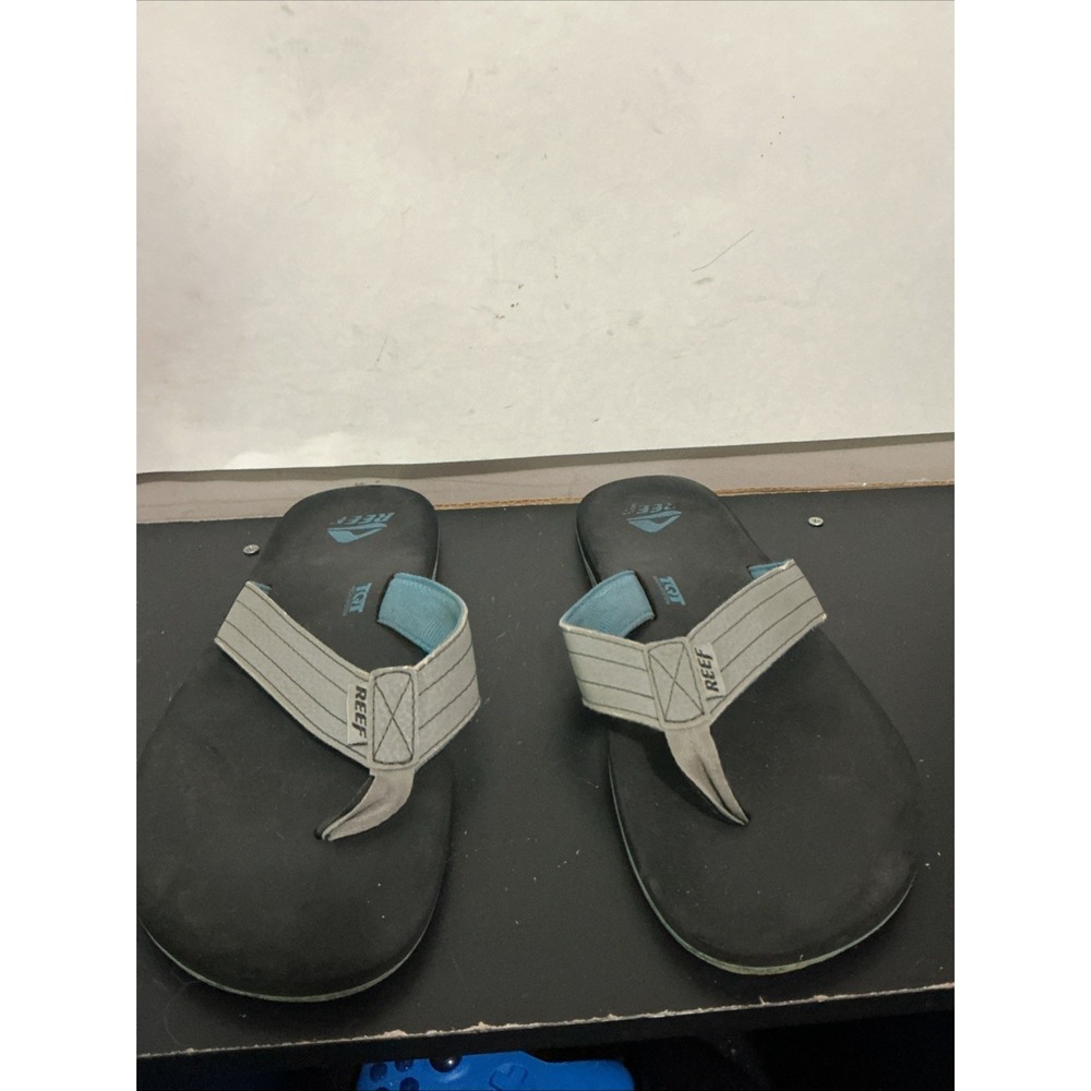 Reef Mens Flip Flops TQT Arch System Bottle Opener Grey Black Sandal 11.5 Inches